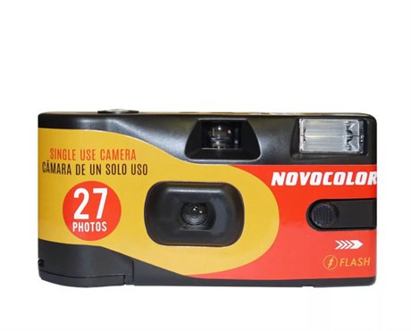 Novocolor Engångskamera med blixt 135-film 27 bilder